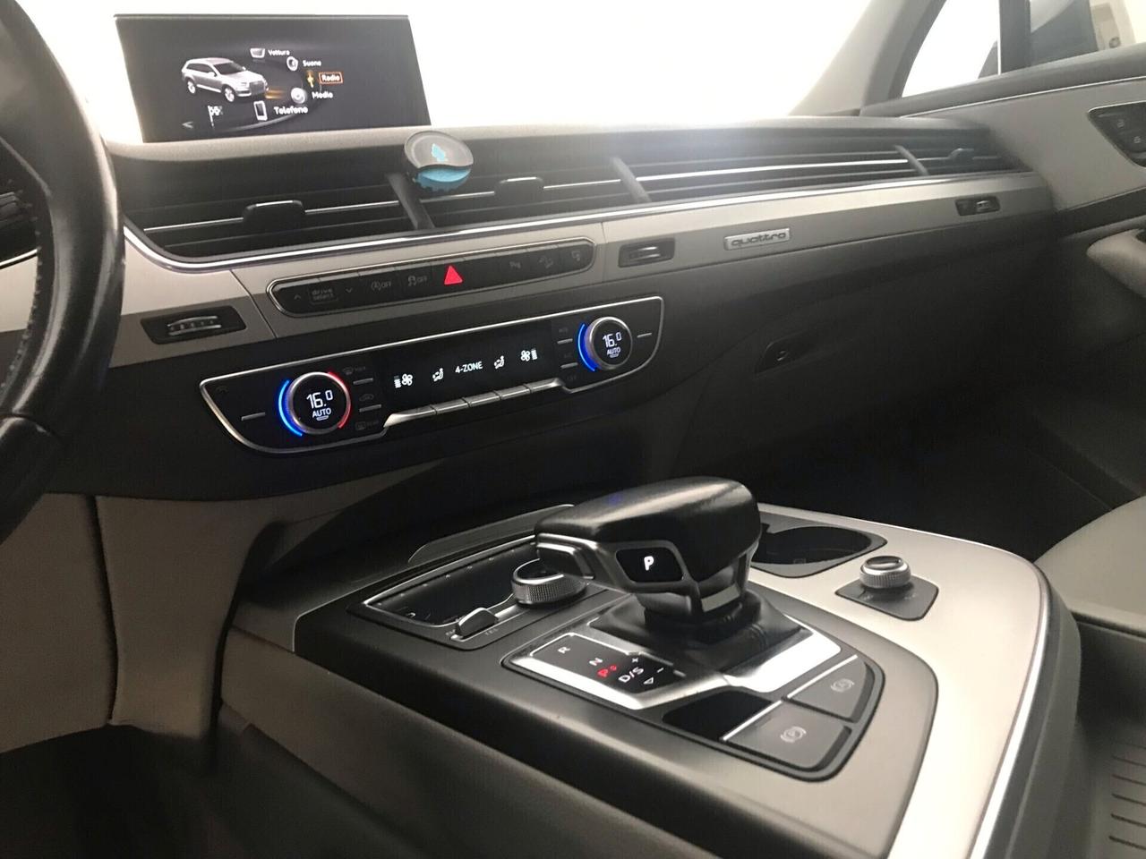 Audi Q7 3.0 TDI S-LINE quattro tiptronic 12/2017