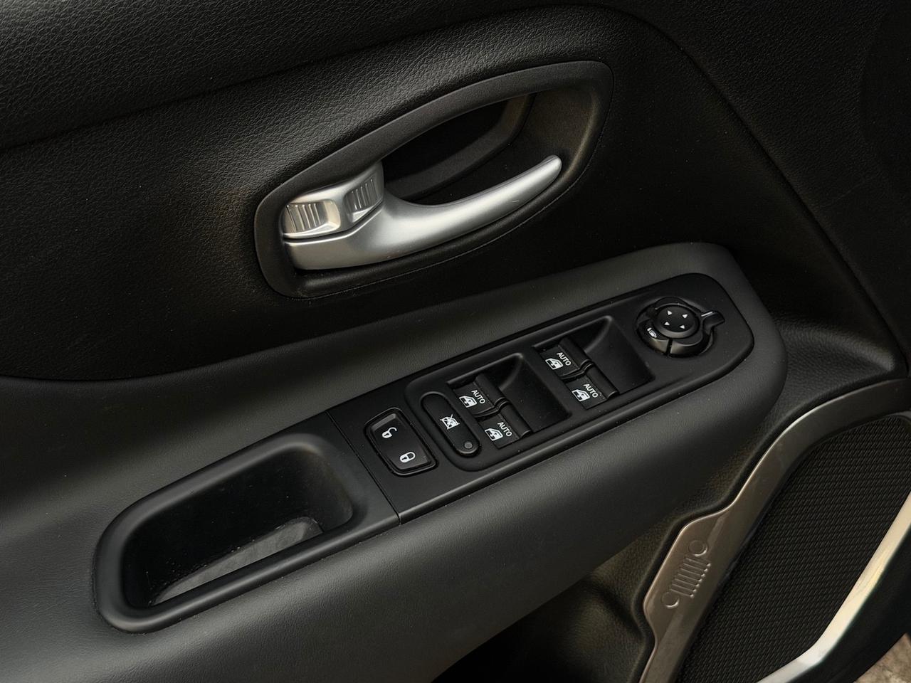 Jeep Renegade 1.6 Mjt 130 CV Limited + LED