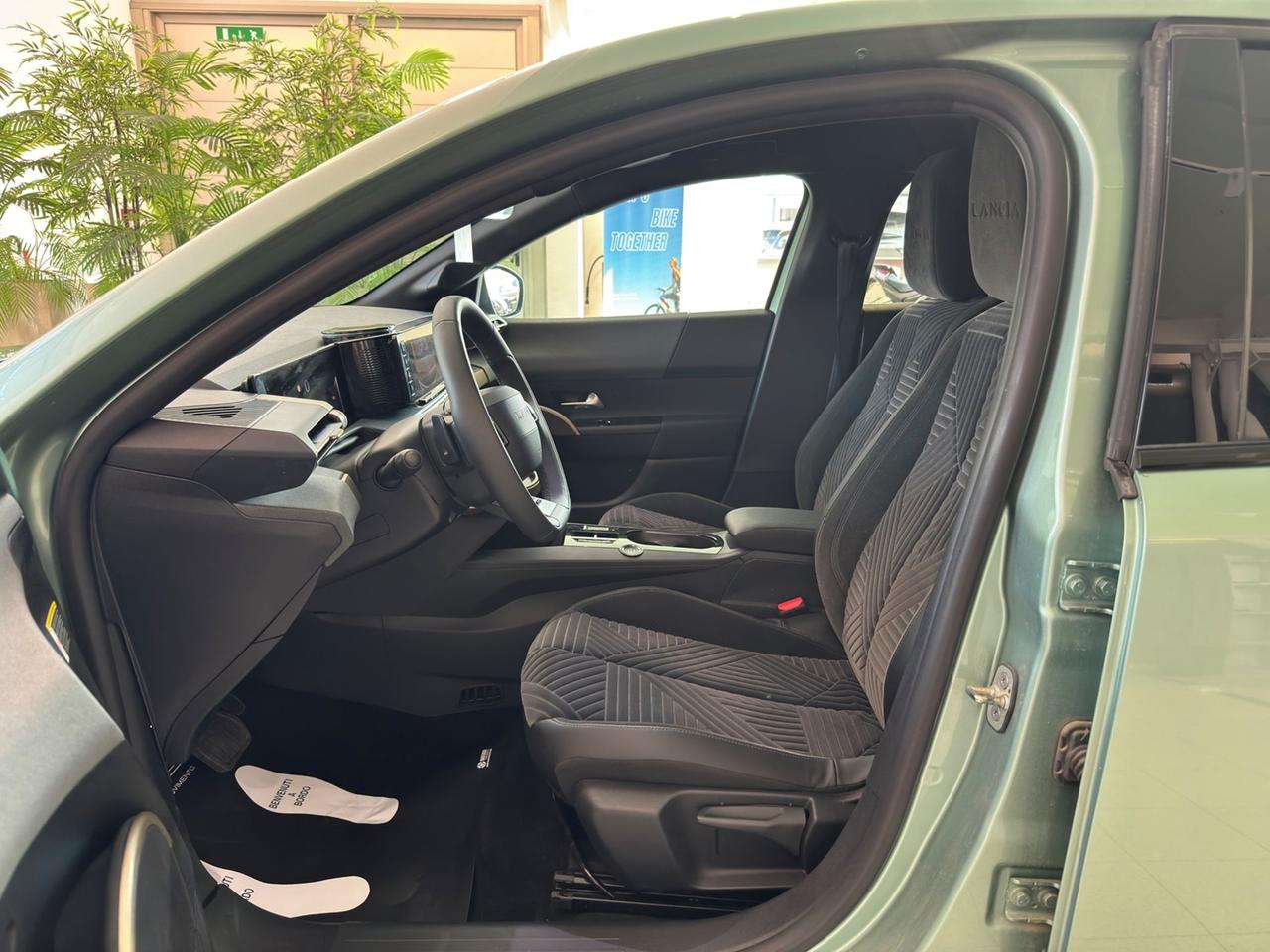 LANCIA Ypsilon IV 2024 1.2 mhev LX 110cv e-dct
