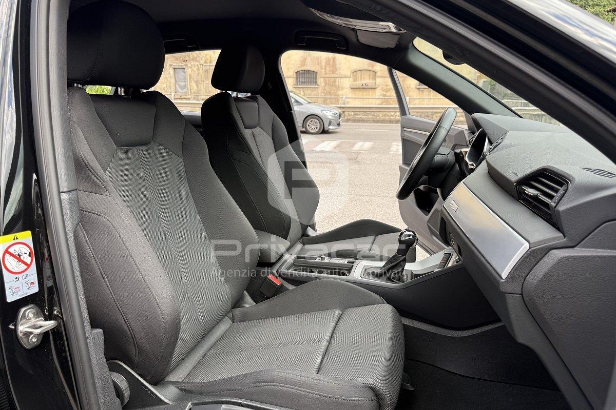 AUDI Q3 SPB 45 TFSI e S tronic Business Plus