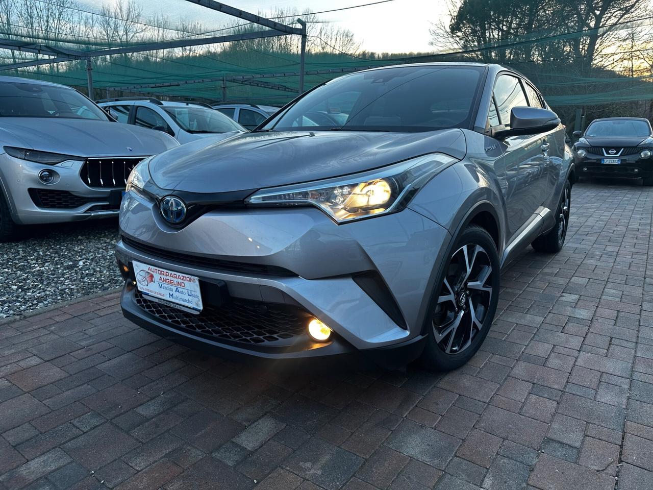 Toyota C-HR 1.8 Hybrid E-CVT Style