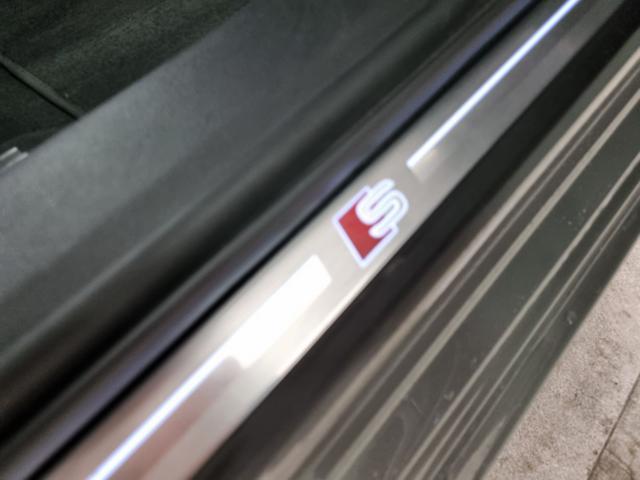 AUDI A6 Avant 40 2.0 TDI quattro ultra S tronic S line edi