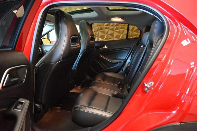 MERCEDES-BENZ GLA 200 PREMIUM AMG AUTO TETTO CAM PELLE LED 19"STRAFULL!!
