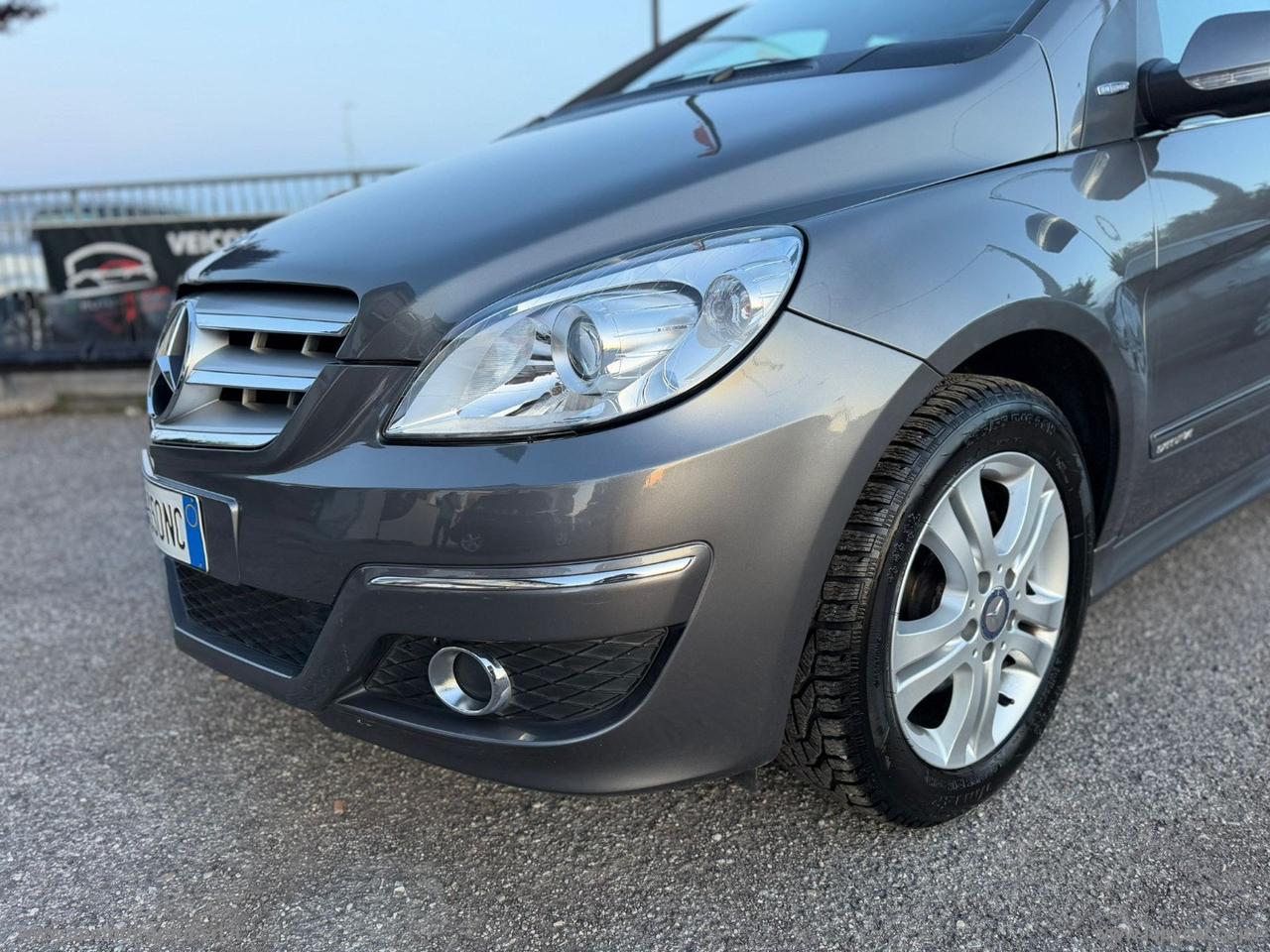 MERCEDES-BENZ B 180 BlueEFFICIENCY Executive