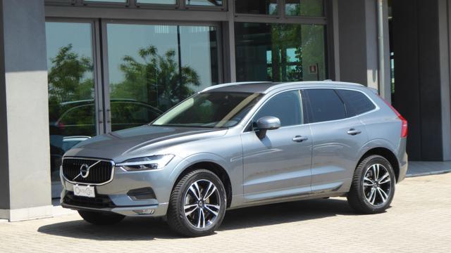 VOLVO XC60 B4 (d) AWD Geartronic Momentum