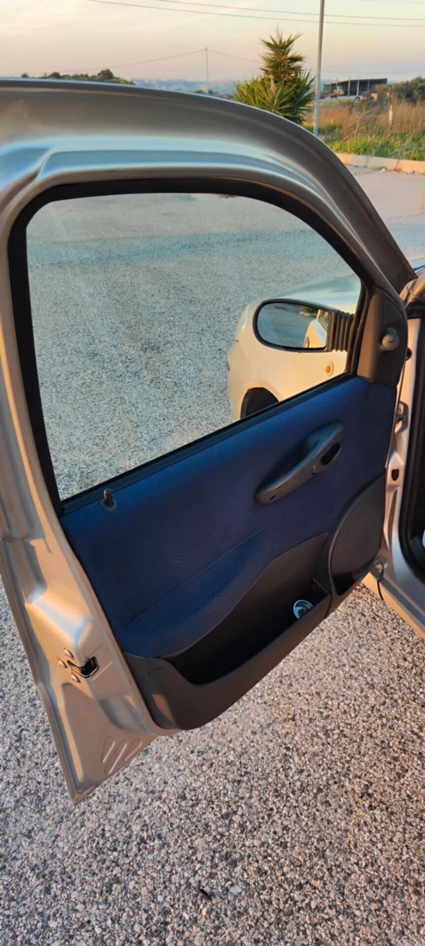 Fiat Punto 1.2i cat 5 porte ELX