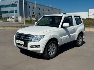 Mitsubishi Pajero 3.2 DI-D 16V aut. 3p. Intense DPF