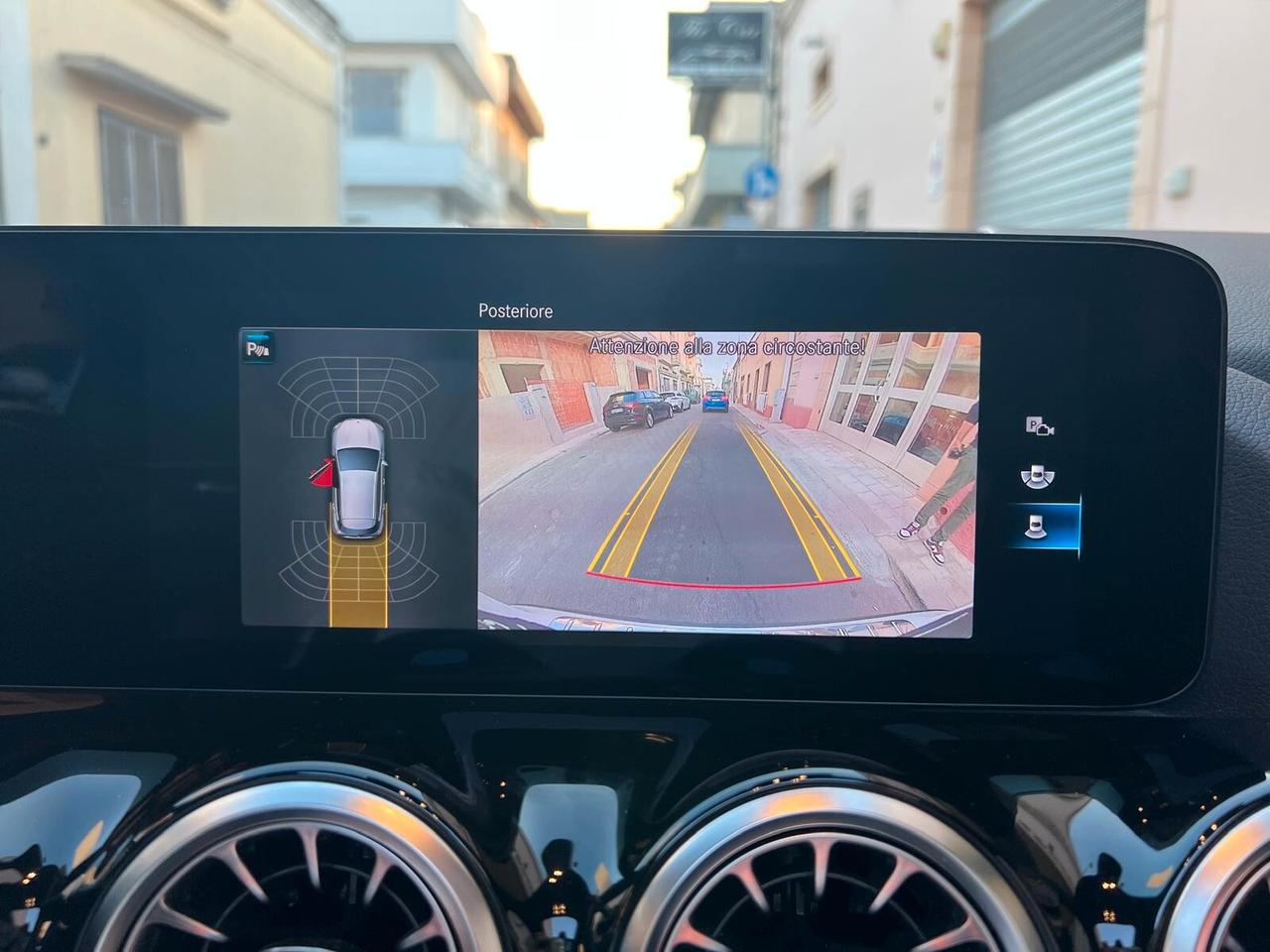 MERCEDES-BENZ GLA 200D PREMIUM 2.0 150CV TETTO NAVI CAM ANNO 2022