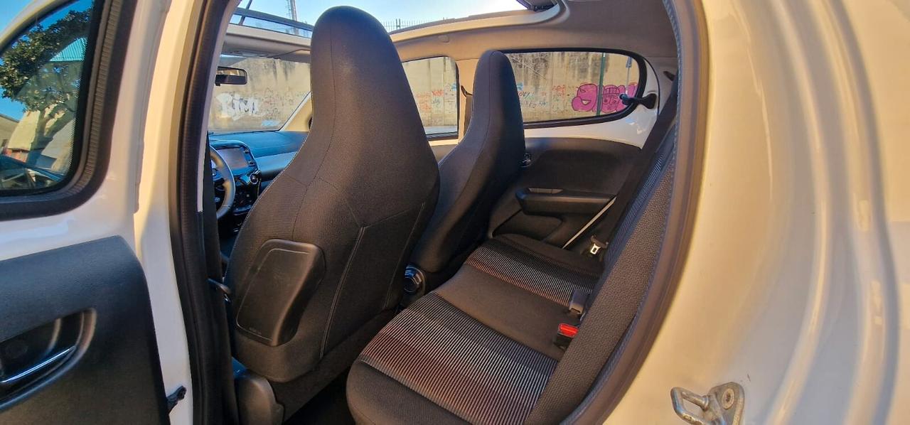 Peugeot 108 VTi 68 5 porte Allure NEOPATENTATI