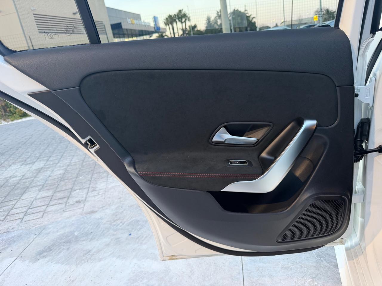 Mercedes-benz A 180 d Automatic AMG Line
