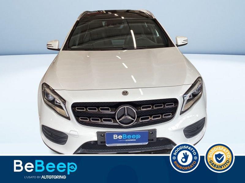 Mercedes-Benz GLA 180 PREMIUM AUTO