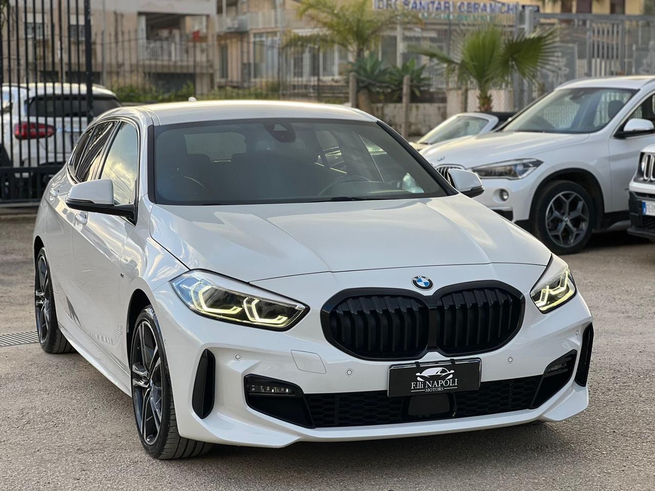 Bmw 118 118d 5p. Msport