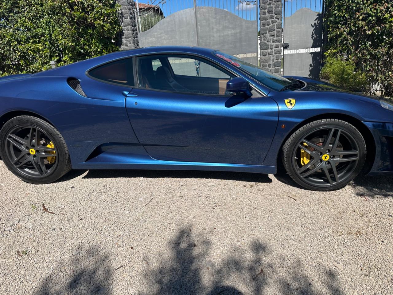 Ferrari f 430 Blue mirabeau book prima vernice