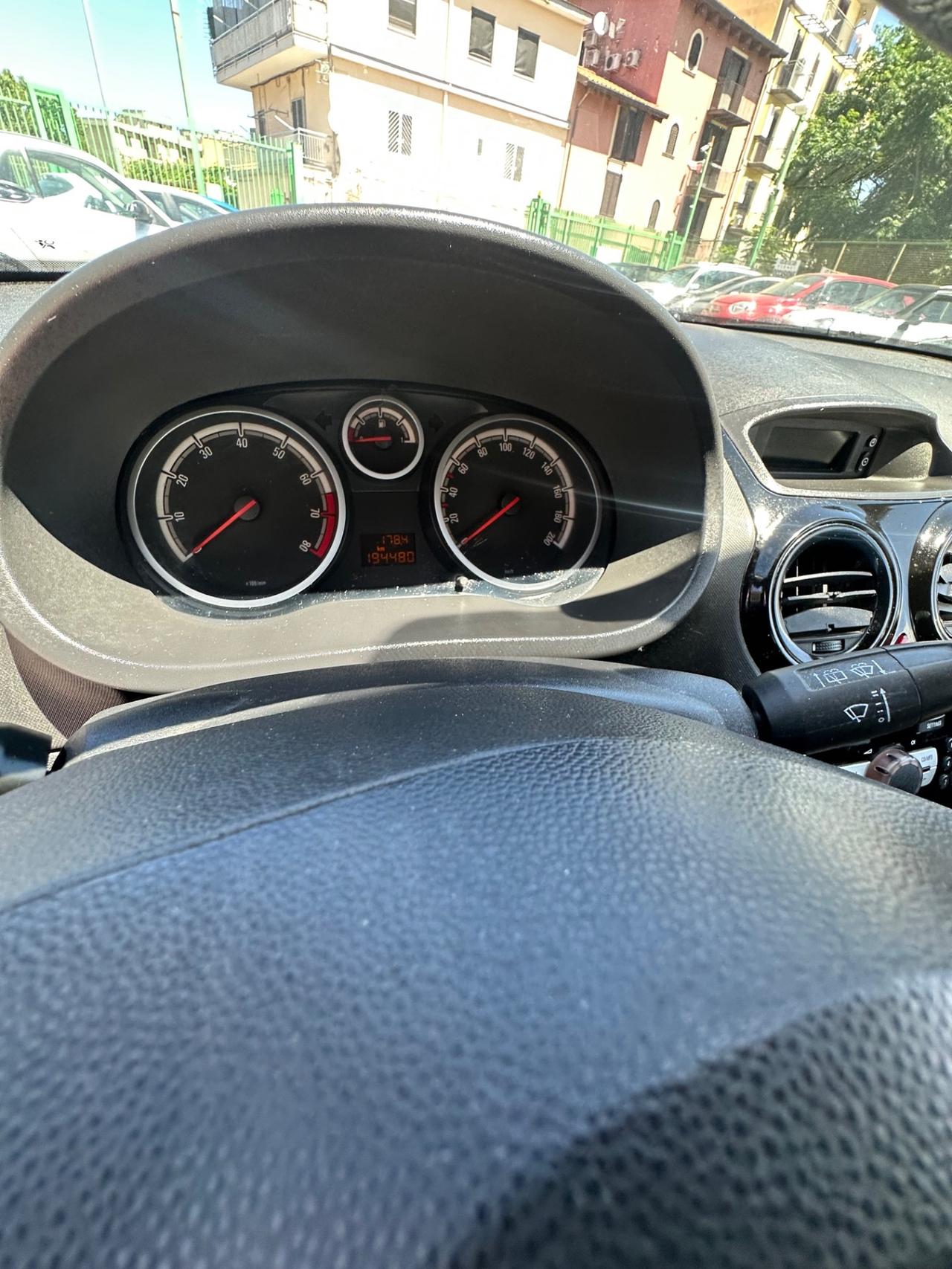 Opel Corsa 1.2 80CV 5 porte GPL-TECH Edition