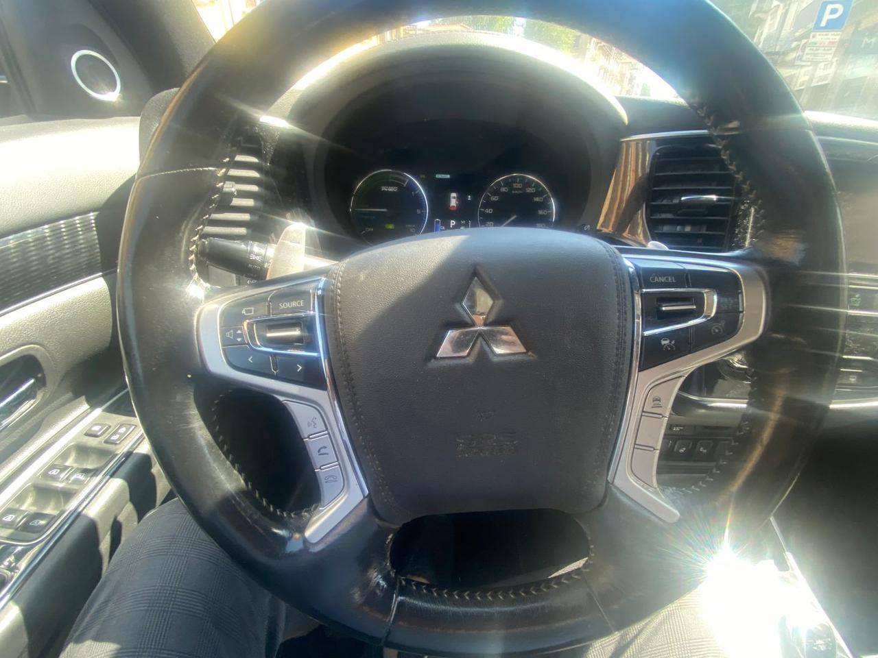 Mitsubishi Outlander 2.4 PHEV #50018