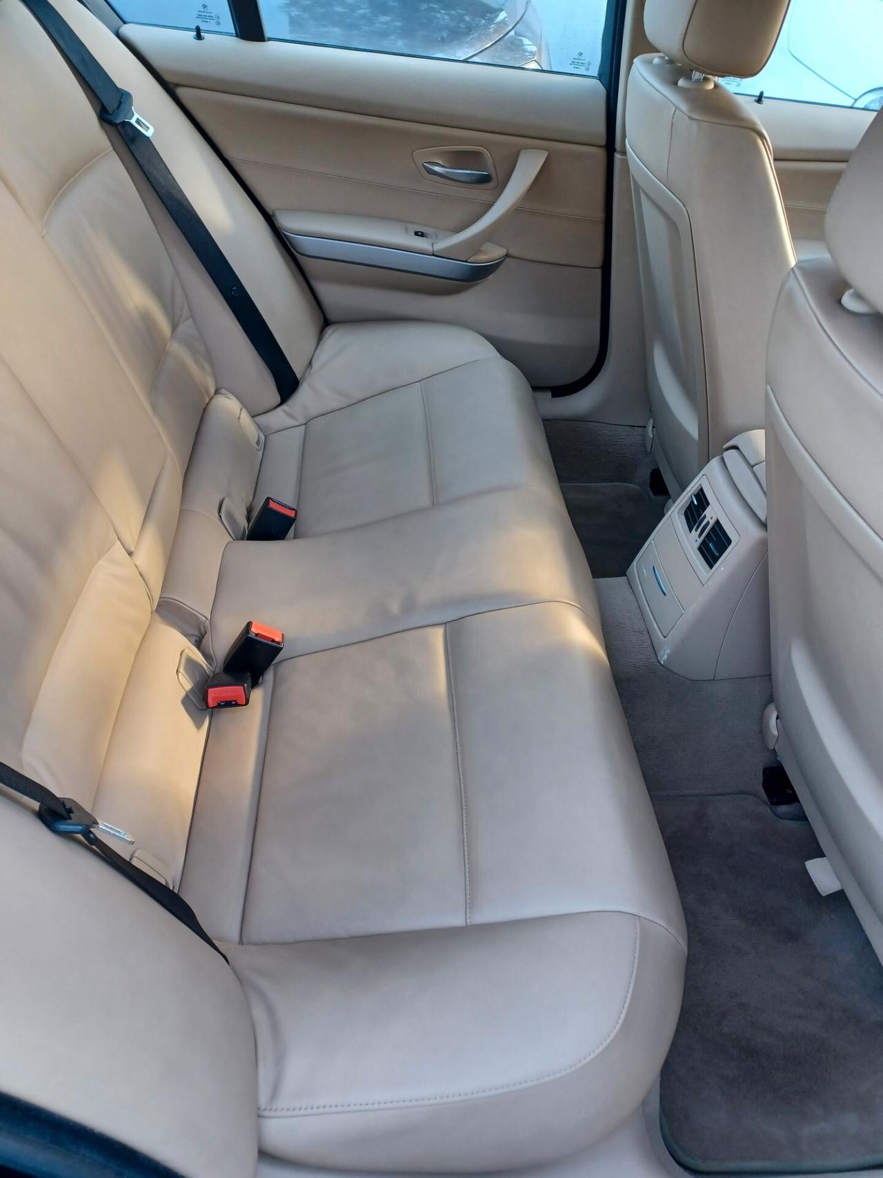 Bmw 320 D Xeno PDC PELLE PERFETTA