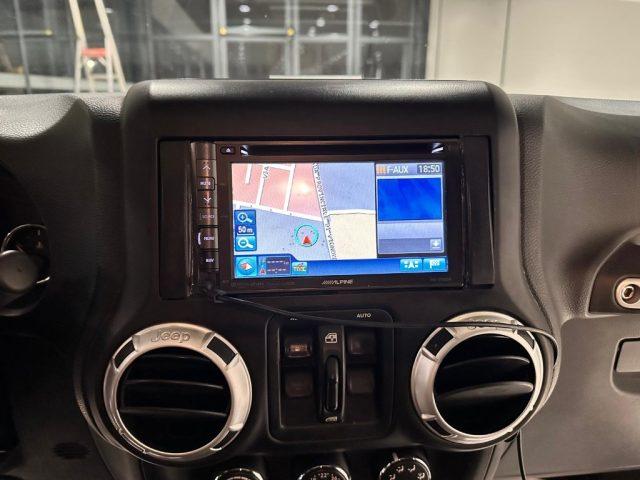 JEEP Wrangler Unlimited 2.8 CRD DPF Sahara Auto