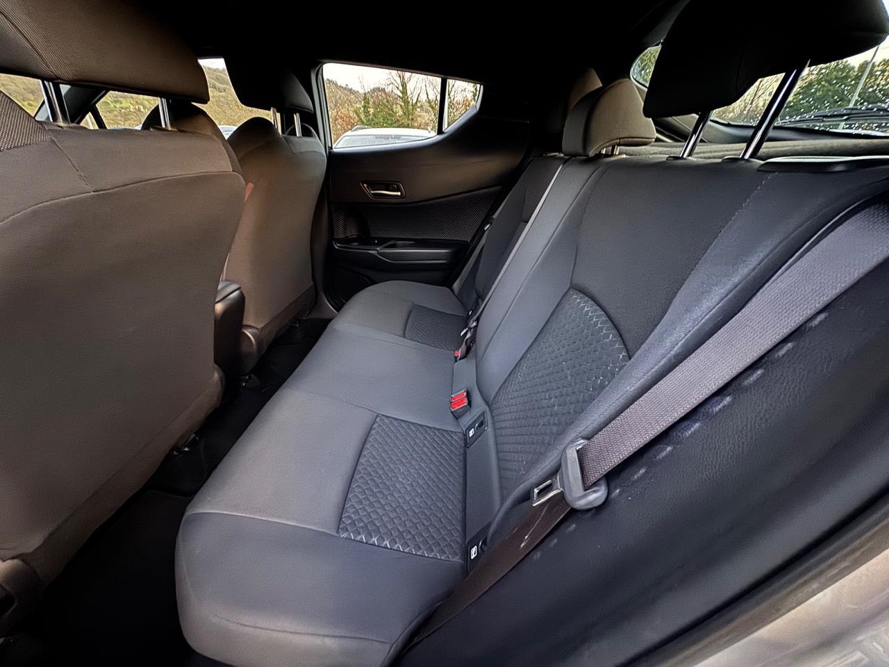 Toyota C-HR 1.8 Hybrid 122Cv E-CVT Business