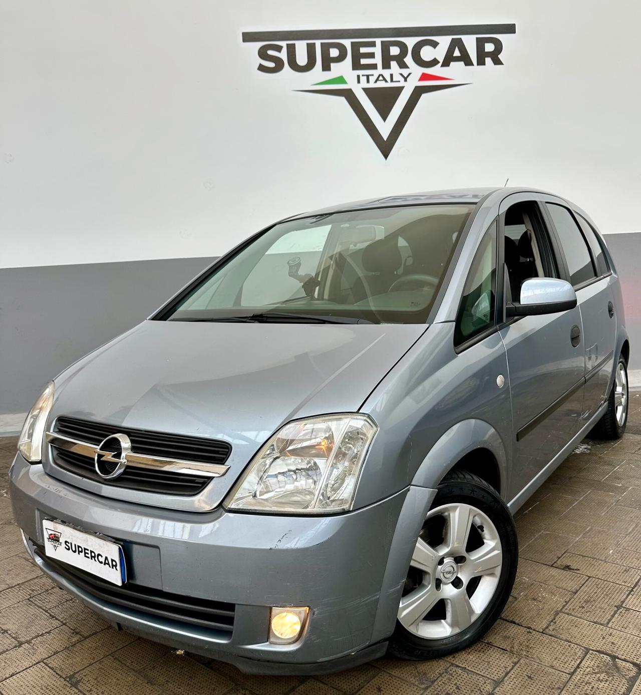 Opel Meriva 1.4 Benz (Euro 4), spaziosa e ben funzionante