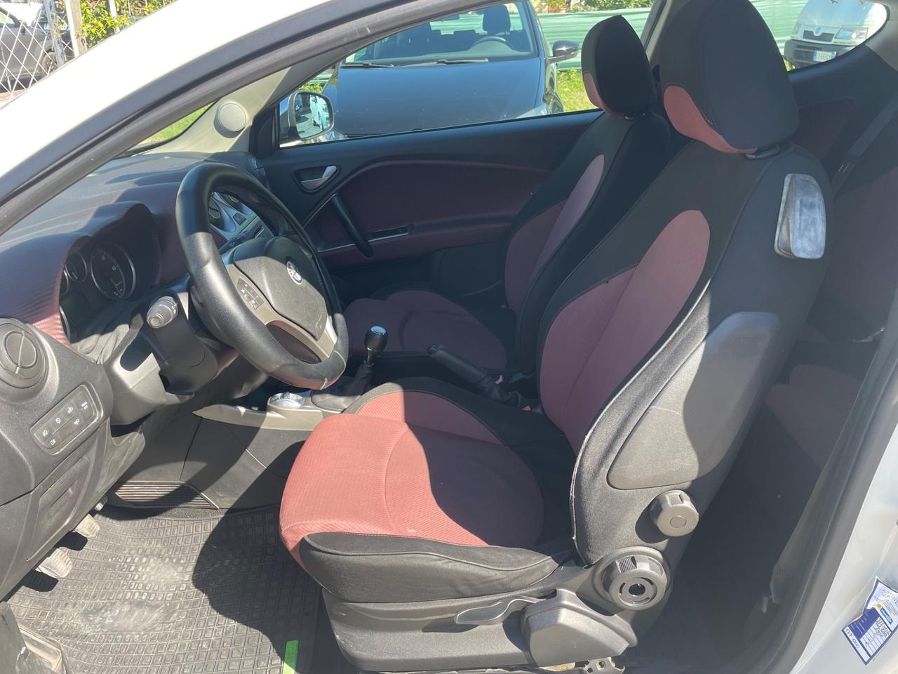 Alfa Romeo MiTo 1.3 JTDm-2 95 CV S&S Distinctive Sport Pack
