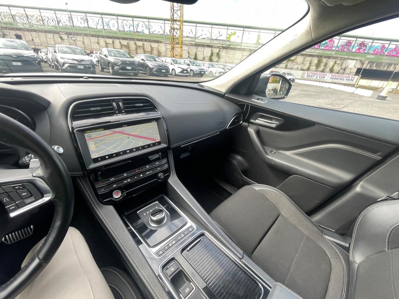 Jaguar F-Pace 2.0 D 180 CV AWD aut. R-Sport GARANZIA