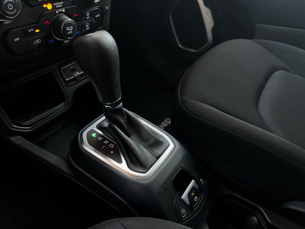 Jeep Renegade 1.6 Mjt DDCT 120 CV Limited tua da €189,00 mensili