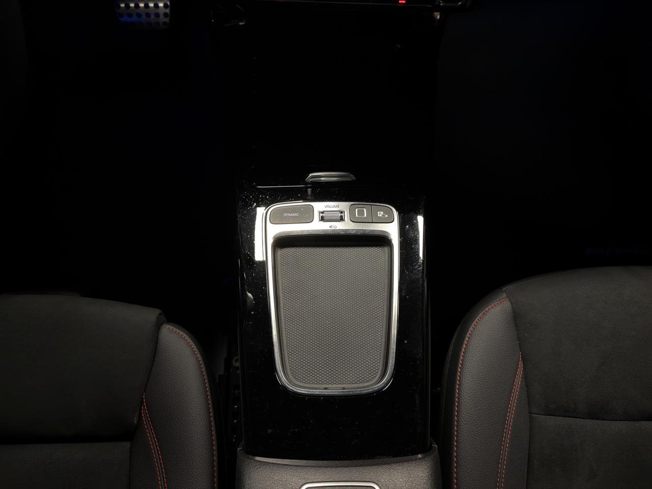 Mercedes A 180 AMG Line Premium 7G-DCT