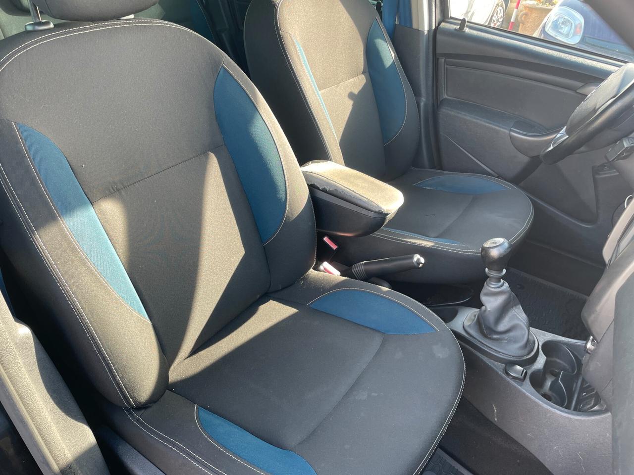 DACIA DUSTER ANNO 2015 4x4 1.5 DIESEL 109 CV