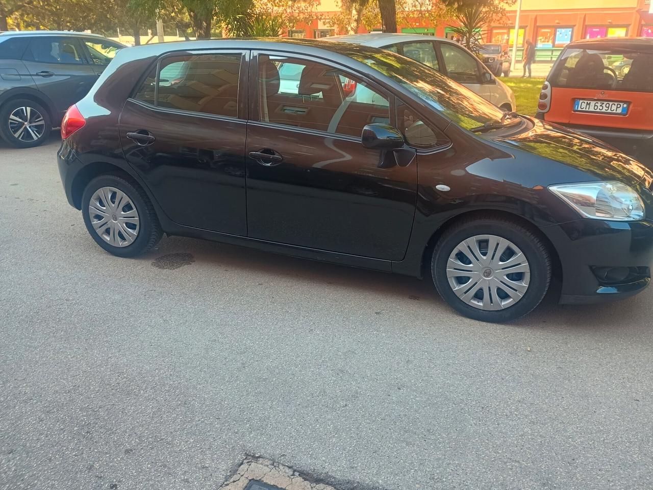 Toyota Auris 1.4 D-4D 5 porte Sol