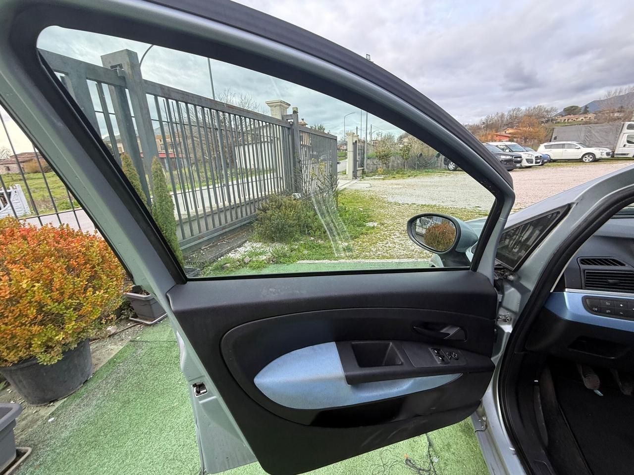 FIAT GRANDE PUNTO 5P