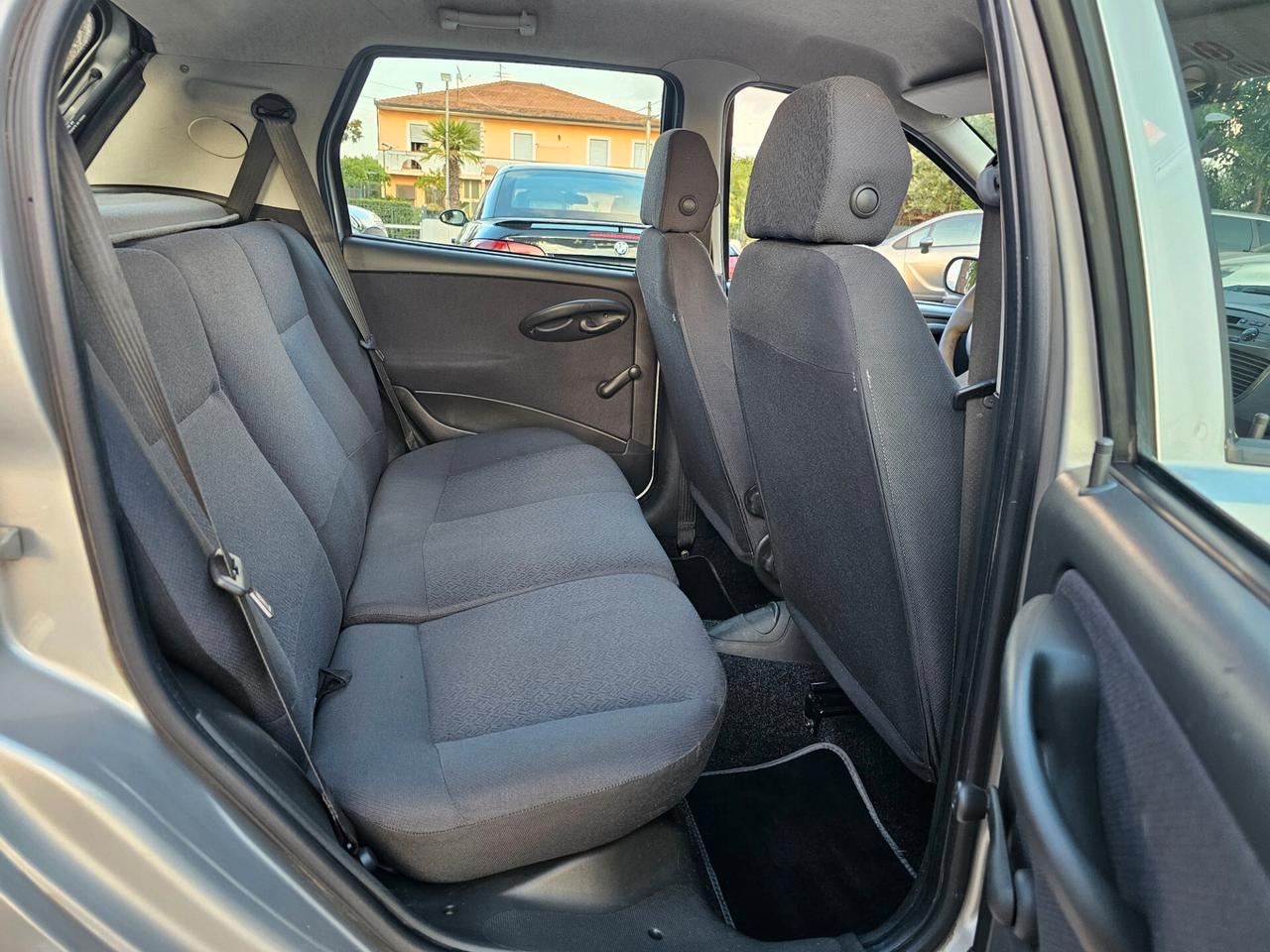 Fiat Punto 1.2i cat 5 porte EL cambio automatico soli 100000km