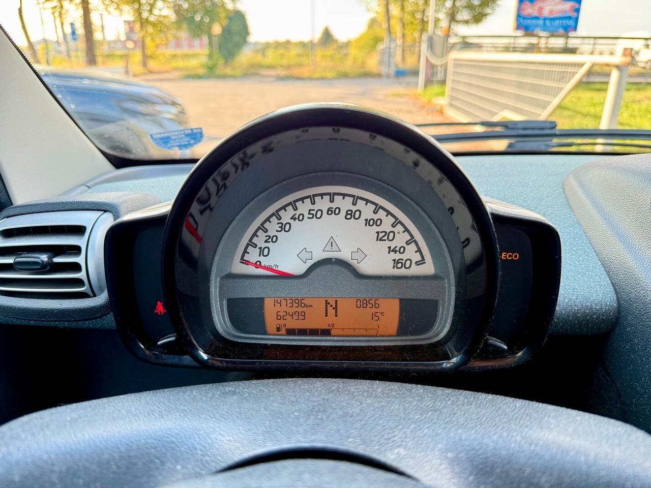 smart forTwo 1.0 mhd Pure 71cv ADATTA ANCHE A NEO PATENTATI