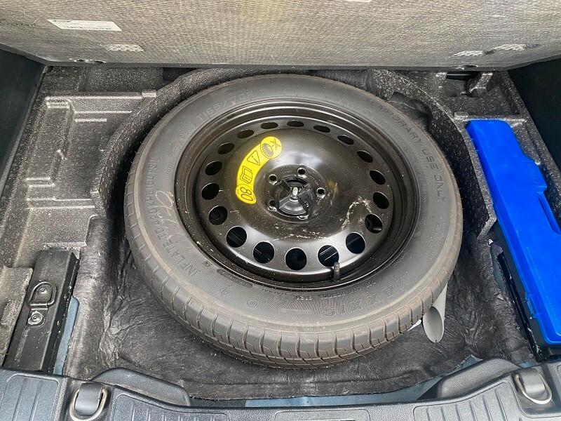 Ford Kuga 1.5 EcoBlue 120 CV 2WD ST-Line- Autocarro