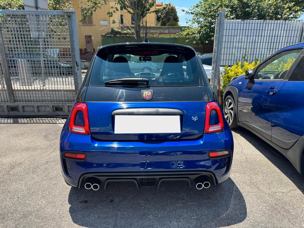 Abarth 595 1.4 Turbo T-Jet 165 CV Monster Energy Yamaha