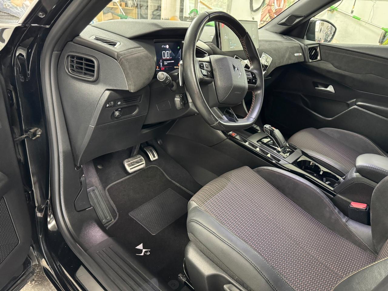 Ds DS3 3 Crossback BlueHDi 130 aut. Performance Line