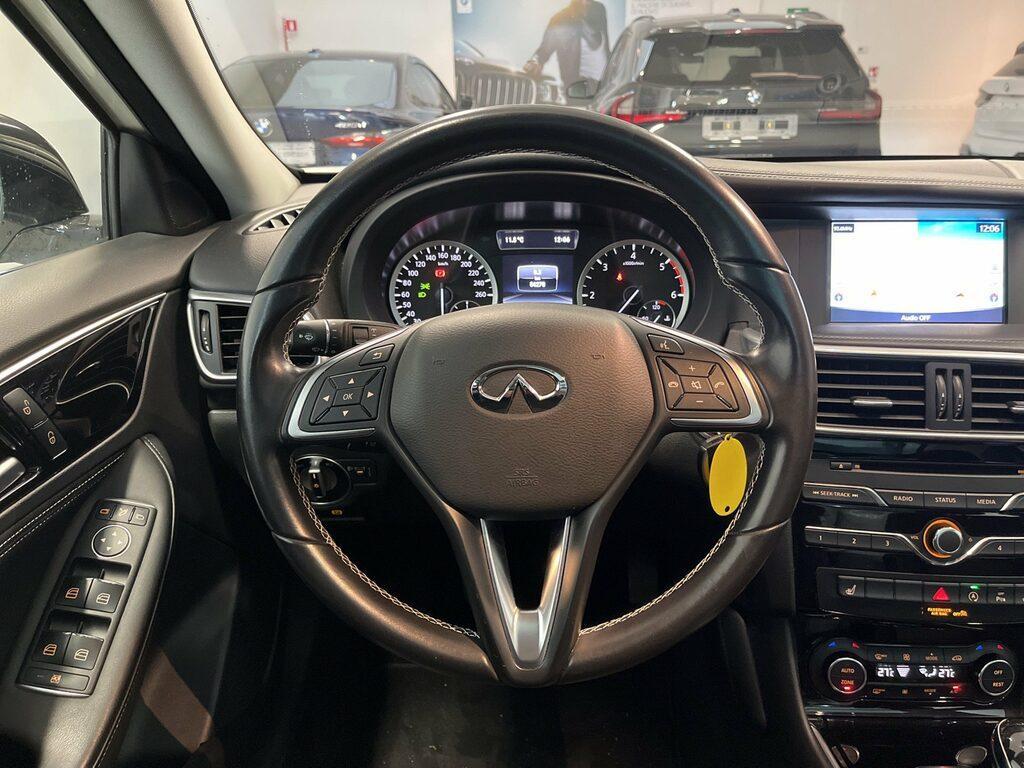 Infiniti Q30 1.5 D Premium