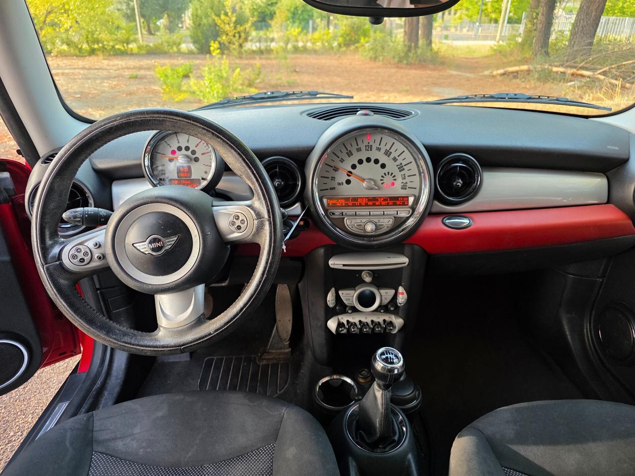 Mini Cooper D COUPER 1.6