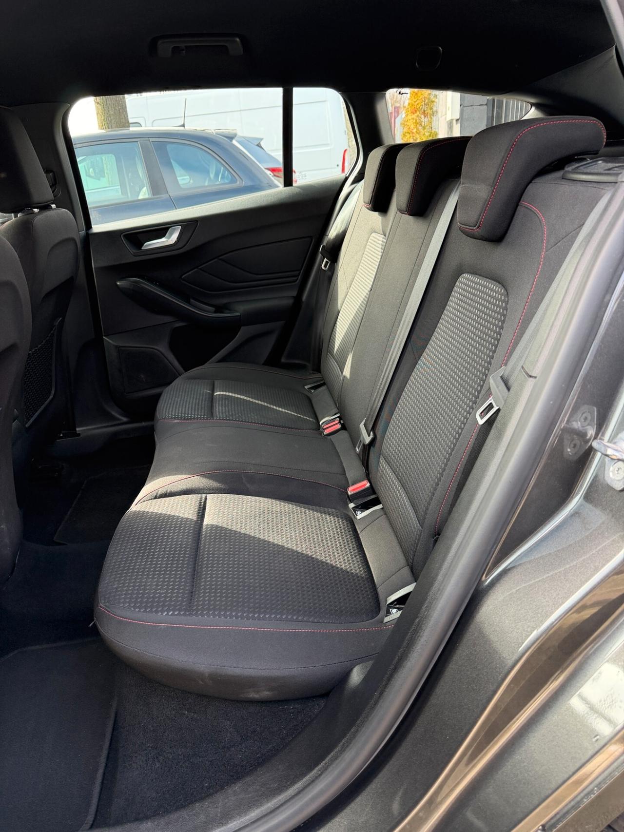 Ford Focus 1.5 EcoBlue 115 CV automatico SW ST-Line Design