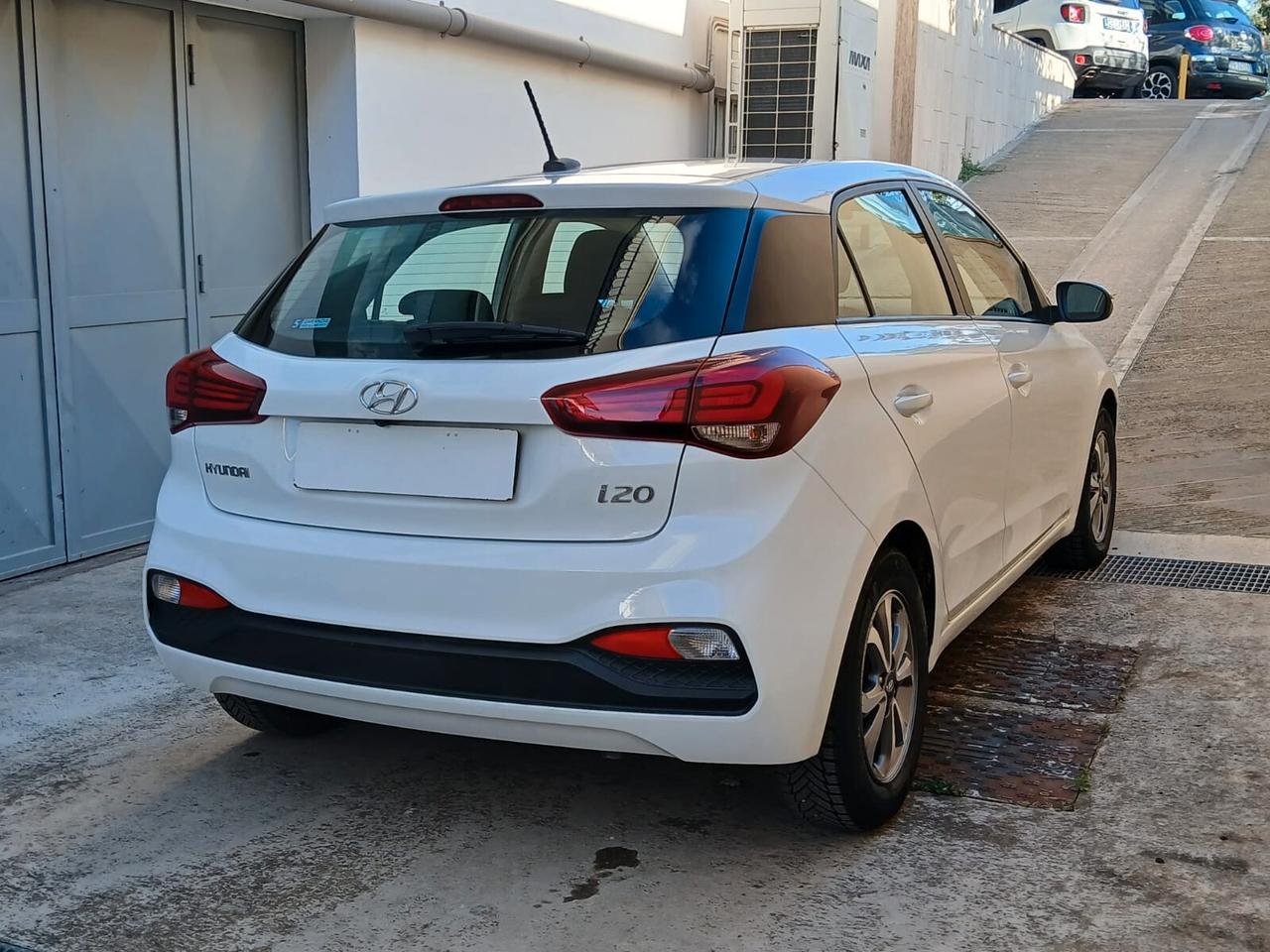 Hyundai i20 1.2 5 porte Connectline - Km 868 !!!