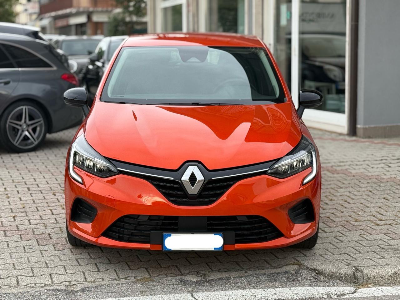 Renault Clio TCe 90 CV 5 porte ok neopatentati