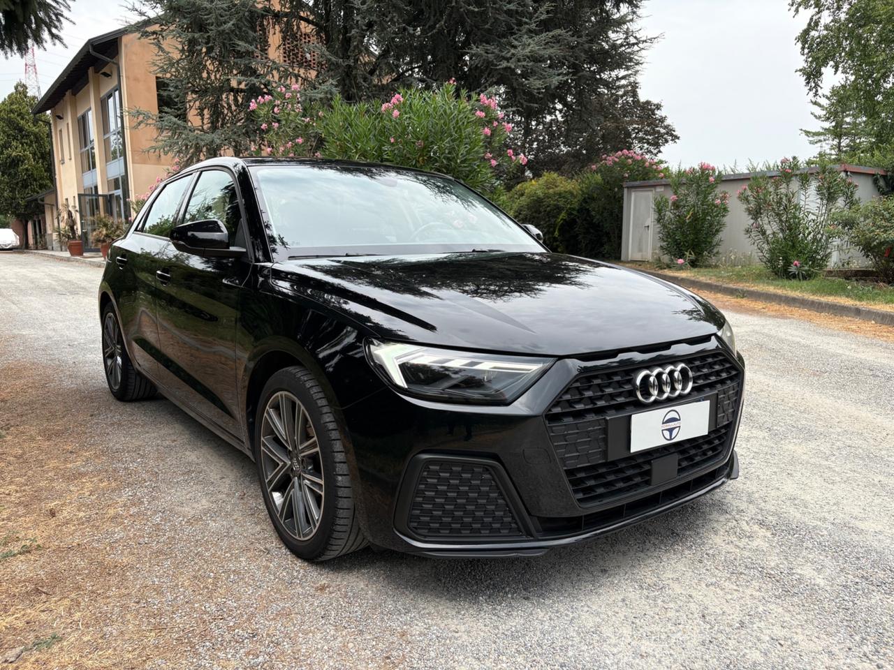 A1 Sportback 25 1.0 tfsi Advanced