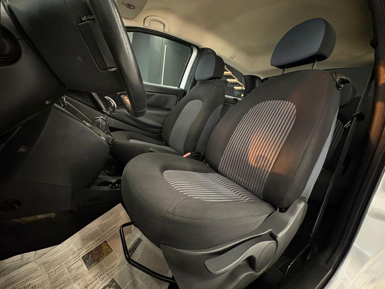 Lancia Ypsilon 1.2 Argento