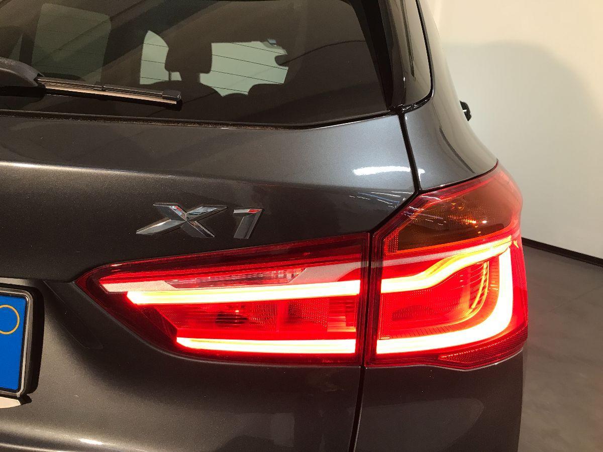 BMW X1 sDrive18i xLine