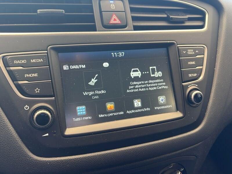 Hyundai i20 1.2 MPI 75cv Tech