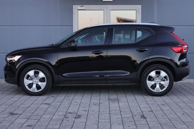 VOLVO XC40 T2 Geartronic Momentum Pro AUTOCARRO N1