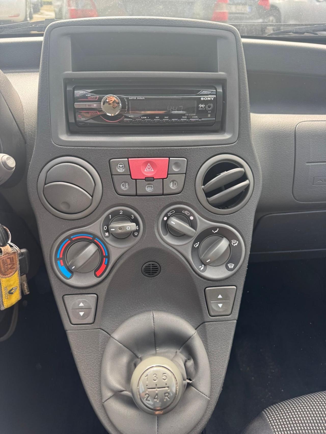 Fiat Panda 1.3 MJT 16V DPF Emotion neopatentati