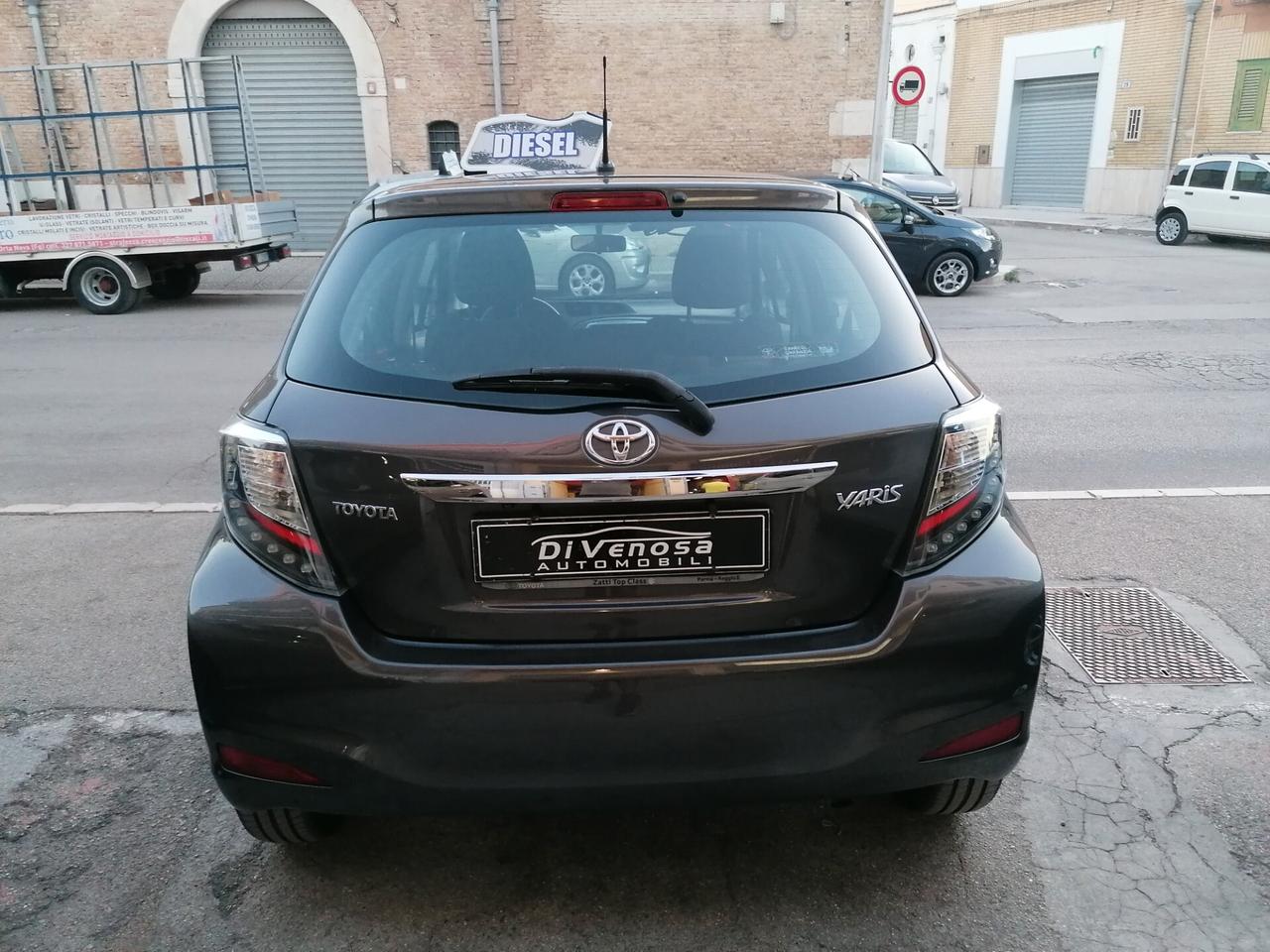 Toyota Yaris 1.4 D-4D 5 porte Lounge