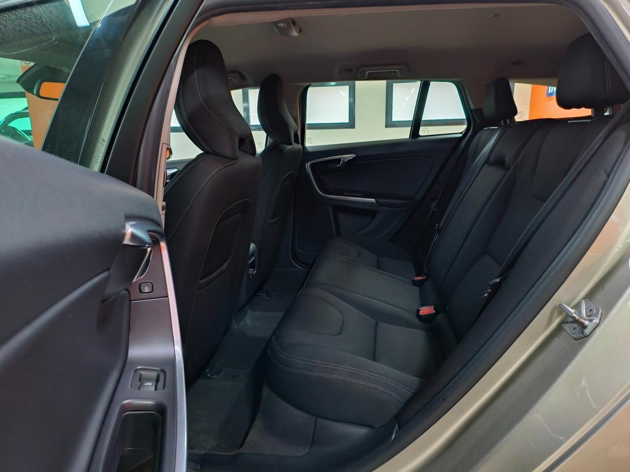 Volvo V60 D2 1.6 Diesel da 115 CV Kinetic - 2015