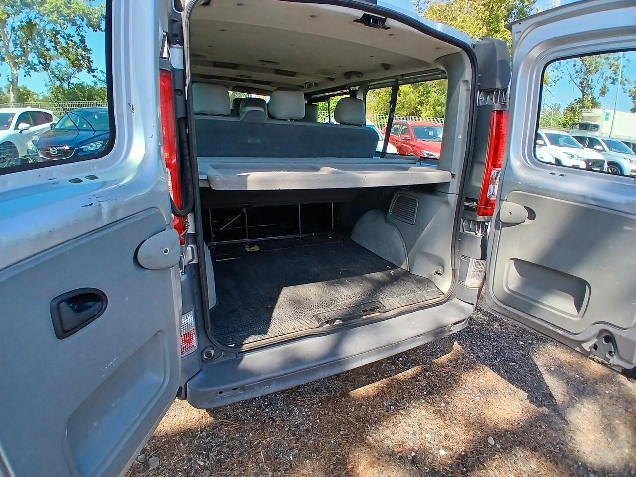 Opel Vivaro 29 2.5 CDTI PL-TN Combi Semivetrato