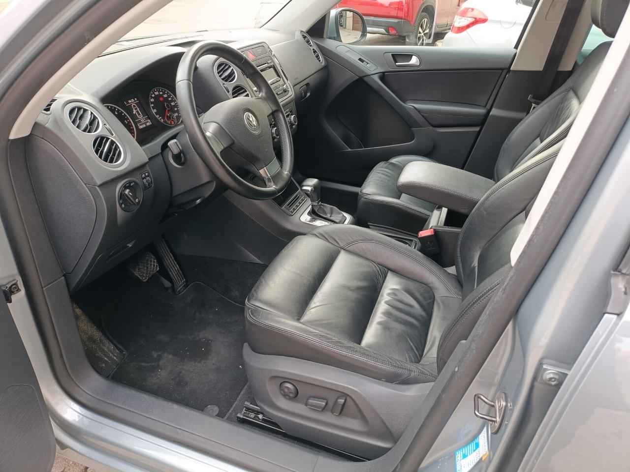 Volkswagen Tiguan 2.0 TDI DPF 4MOTION DSG Sport & Style